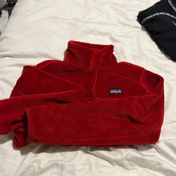 Patagonia Jackets & Blazers - Red fuzzy Patagonia pullover jacket